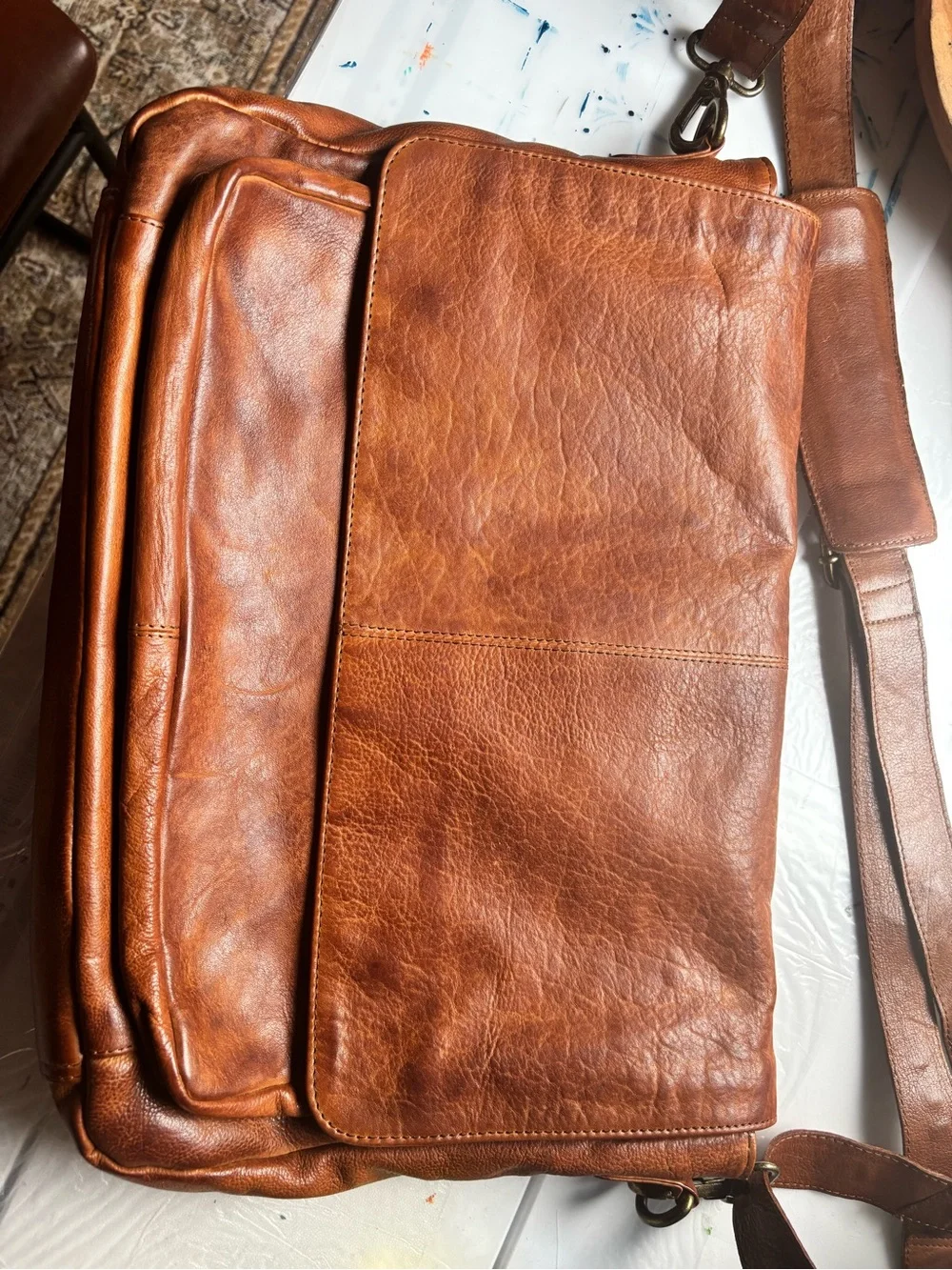 Men's Brown Leather Messenger Bag - Classic Carry